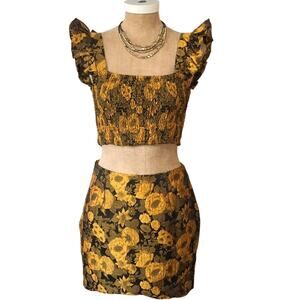Kourt Tala Crop Top & Mini Skirt NWT NEW Set Size Small Black Yellow Gold Floral